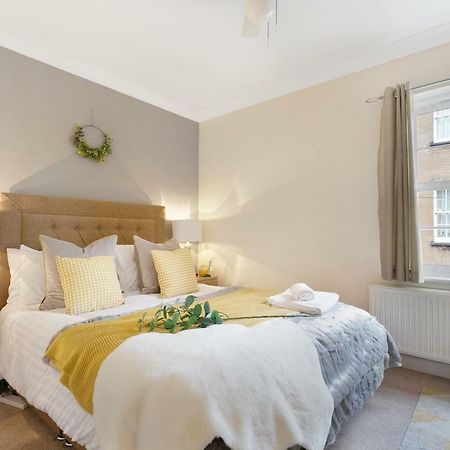 Stylish Cottage - Parking - Garden - Sleeps 6 Cambridge  Esterno foto